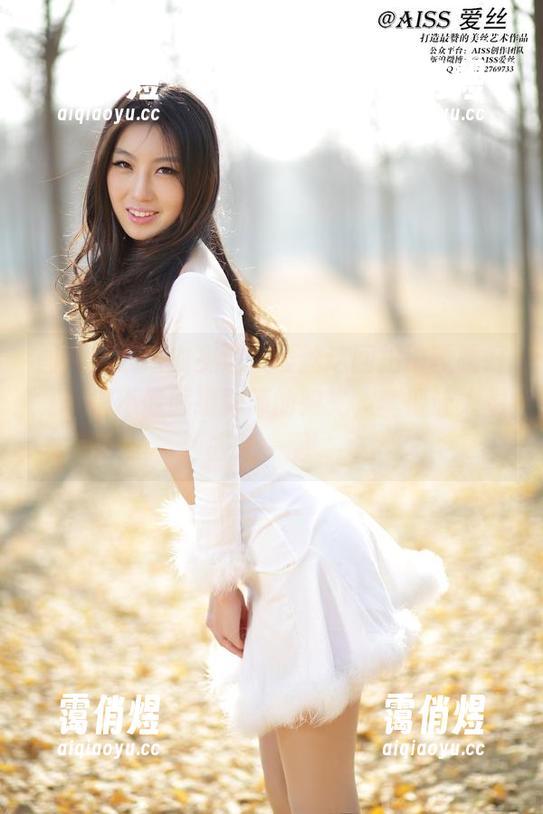 图片里的热血赛道，爱丝这回拍得嘎嘎好，不得不佩服摄影师的眼光，真得让人想去跑一圈。
