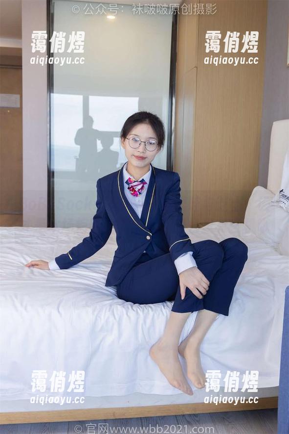 BoBoSocks袜啵啵-芝士 BoBoSocks袜啵啵 - 高跟鞋与芝士:谁才是本场惊险秀的主角?图包里有玄机哦