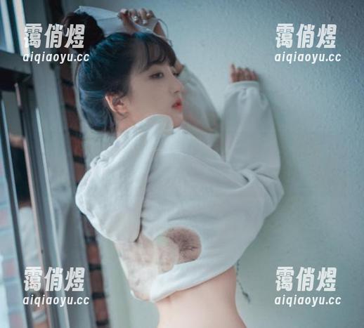 当我看到HaNari(하나리)的连体衣原图时，整个人都被拉入了某种未知的资源领域。