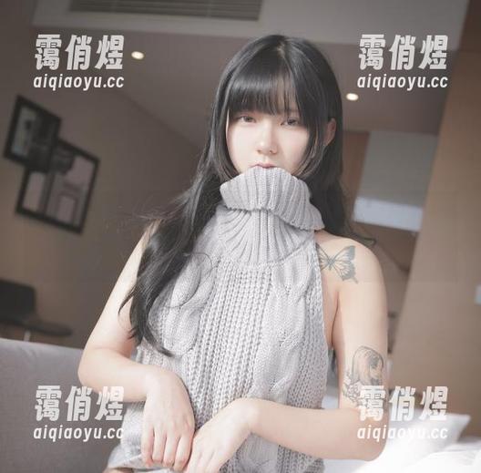 Hizzy(히지)的黑色全套：关于优雅和挑衅之间的微妙平衡？