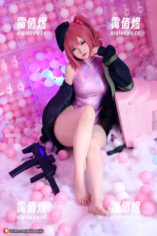 PotatoGodzilla 当修女遇上PotatoGodzilla:一部不可思议的高清写真集