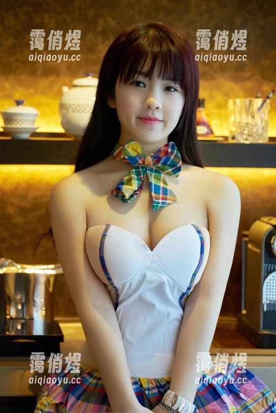TuiGirl-王馨瑶 TuiGirl - 当王馨瑶遇上温柔:写真集里的轻声细语