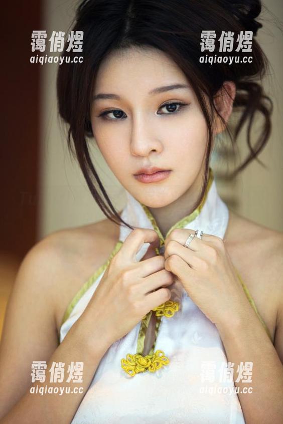 TuiGirl推女郎 - 哈尼宝宝带你飞！校服写真集里的多个角色，高清上线！