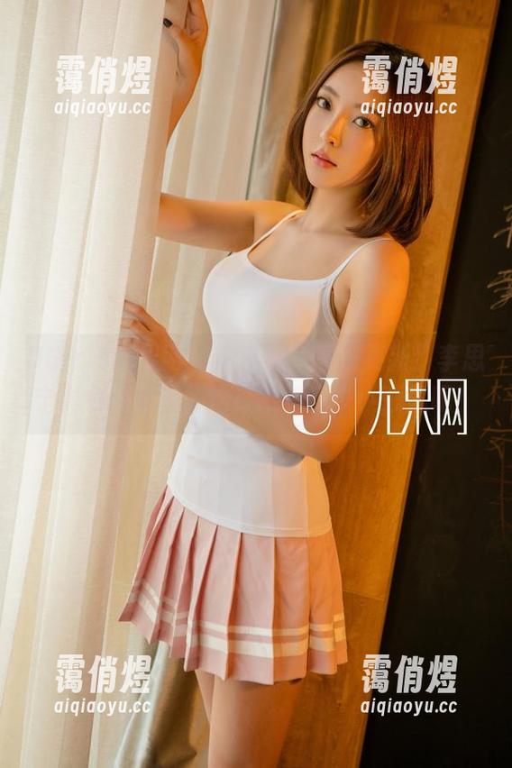UGirls尤果网-李思宁 UGirls尤果网 - ‘礼服’图包更新!李思宁真会挑衣服,这身藏着多少小心思呢!