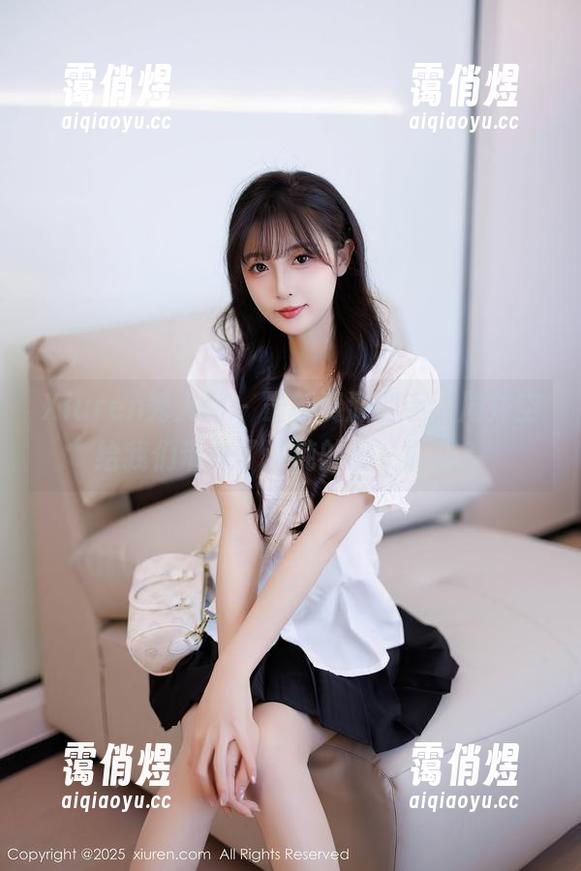 Xiuren秀人网-周井空 Xiuren秀人网 - 最新资源到手,周井空给我们带来了清纯的另一面吗?