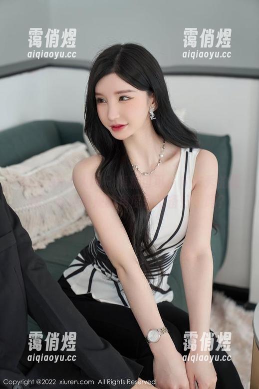 Xiuren秀人网-焦糖可可 Xiuren秀人网 - 焦糖可可:内衣秀的原图,各种犯规的角度你准备好了吗?