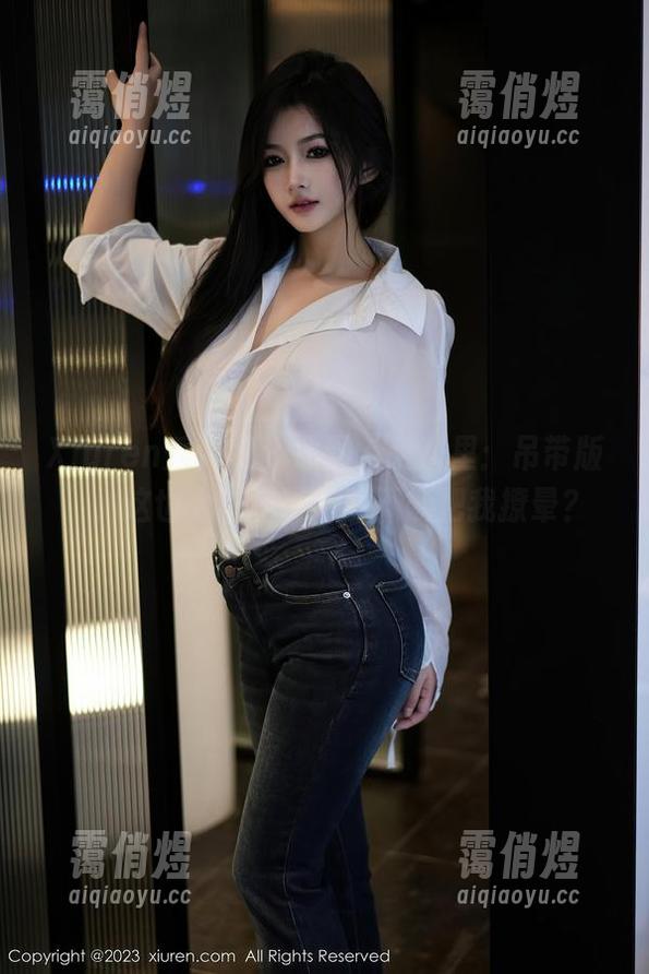 Xiuren秀人网-爱酱里 Xiuren秀人网 - 原图“爱酱里:吊带版”,这也太随意了,能不能把我撩晕?