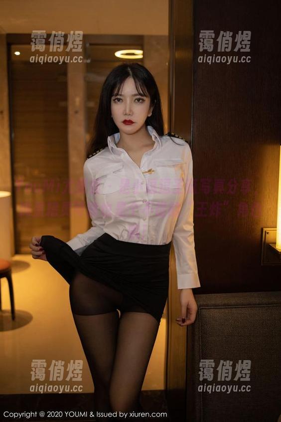 YouMi尤蜜荟-是小逗逗 YouMi尤蜜荟 - 是小逗逗圣诞写真分享,捣蛋精灵可能也是个不错的“王炸”角色哦!
