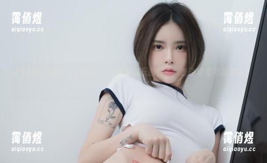 PEEKCLOUD：Yuka(유카)在家疯玩的图集，谁说宅家不能蹦迪？！