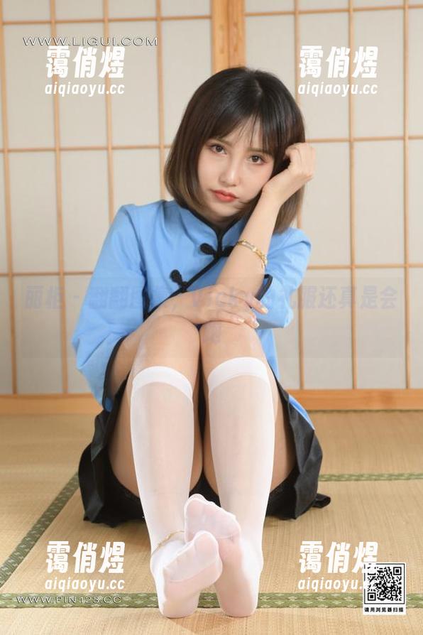 丽柜 - 翻翻图集，Vicky的礼服还真是会跑