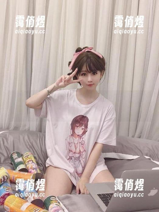 体操服不只是运动，依依超级懒的原图合集让你重新定义“优雅”