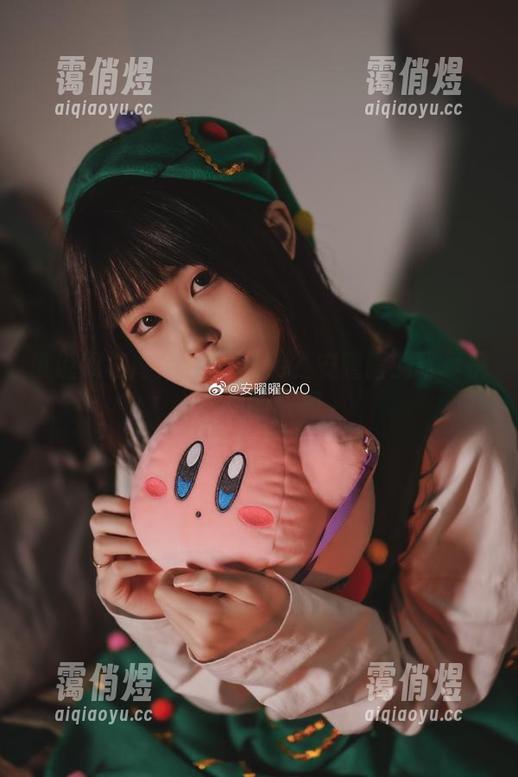 谁说双马尾只能是cute？安曜曜的写真挑战你的认知