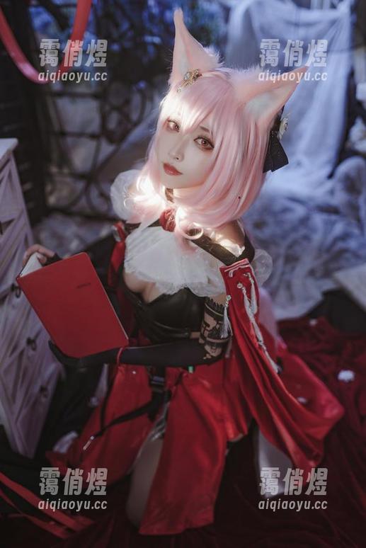 宫本樱定制的写真合集：告别俗套，奥古斯特变身吸睛款