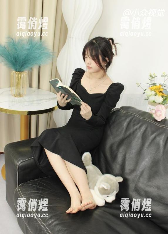 小众视觉-嘤嘤 小众视觉 - 嘤嘤和她的白衬衫,作品集分享:这是我“永远不背影”的系列,白的像个小天使。