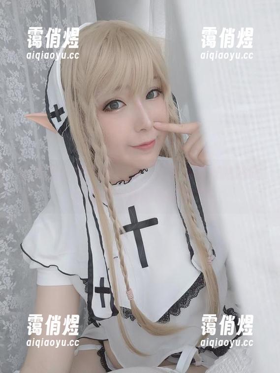 小容仔咕咕咕w 说是玛修侍者的美图,其实小容仔咕咕咕w才是一颗闪亮的星!