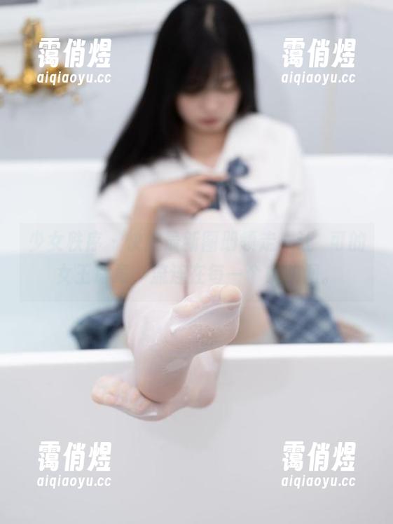 少女秩序 - 快把最新图册领走，让晞可的女王篇章，流连在每一个镜头间。