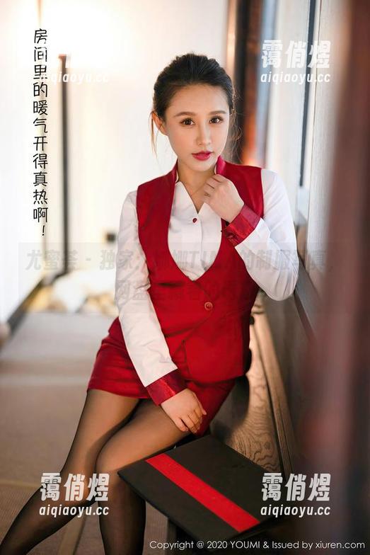 尤蜜荟-娜娜TINA 尤蜜荟 - 独家:娜娜TINA的制服写真,网盘里藏着的诱惑
