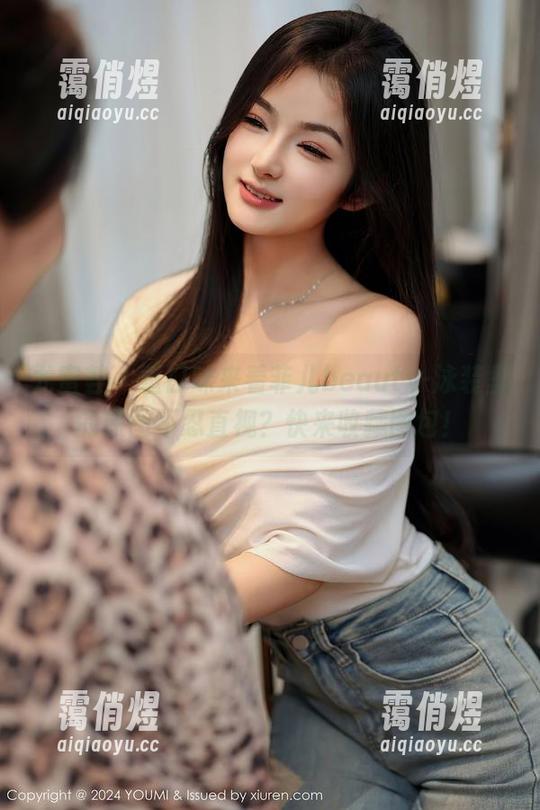 尤蜜荟-菲儿beauty 尤蜜荟 - 重口味来看菲儿beauty-泳装里的原图不忍直视?快来收藏图包!