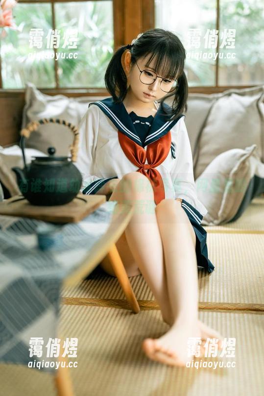 幼水铃衣 有谁知道幼水铃衣的棉袜写真,网盘里的绝美荒诞