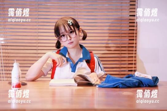 幼水铃衣 幼水铃衣的温泉体操服Cos秀:快来看看谁是“最佳选手”!