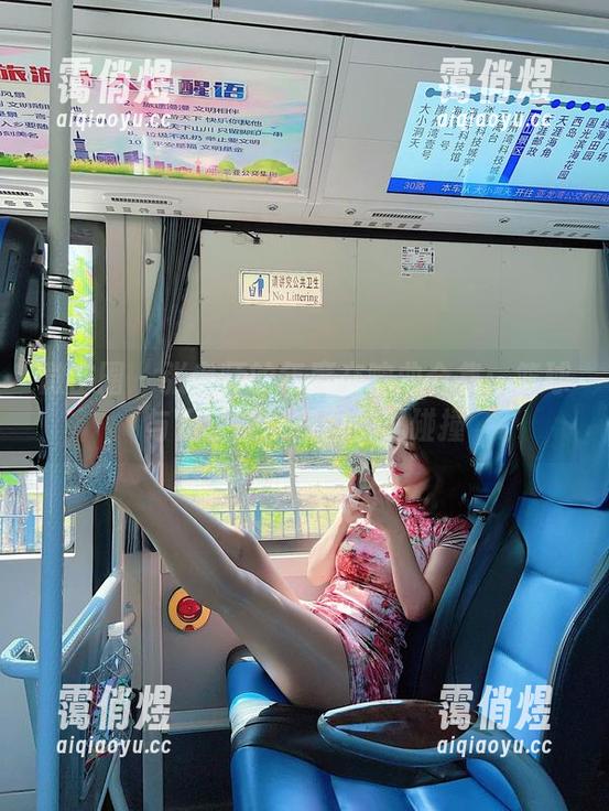 张老师 微密圈 - 张老师的年度交响曲合集:篮球与足球旋律在图包里碰撞