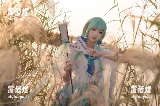 弥音音ww古代红袍图集——有种不小心穿越的错觉，在古风和现代的夹缝中！