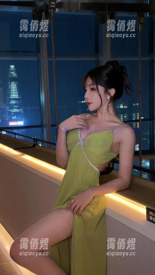 微密圈 - 徐莉芝的丝袜合集：想问，谁设计的选择题那么难