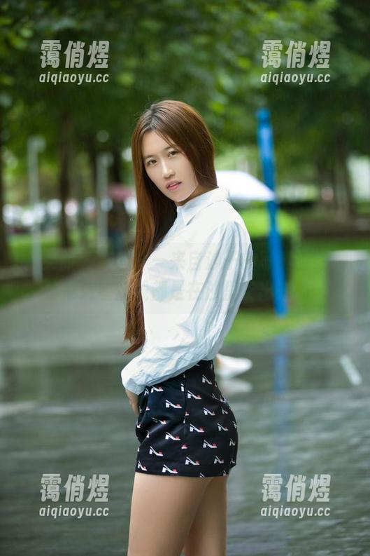 推女郎 - 灰丝——来自沙子的写真合集，仿佛这些丝线都是在沙里长出来的…
