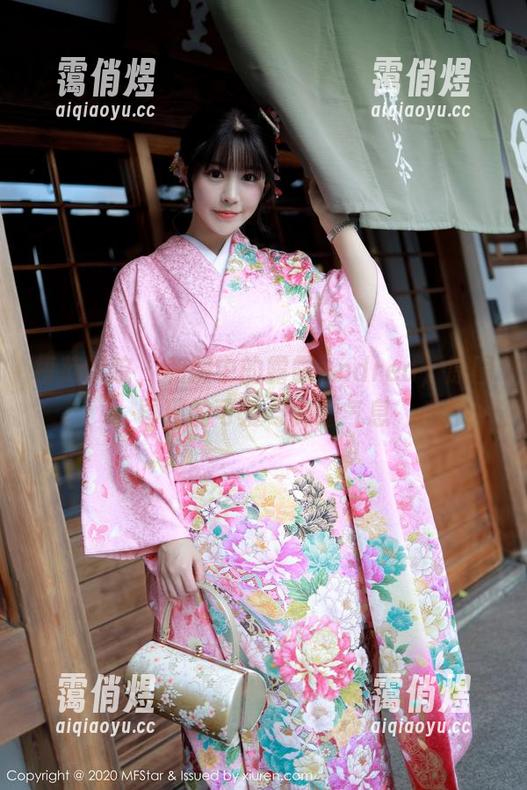 模范学院-露露Andrea 模范学院 - 和服中的露露Andrea,原图再现的可爱与微醺气息