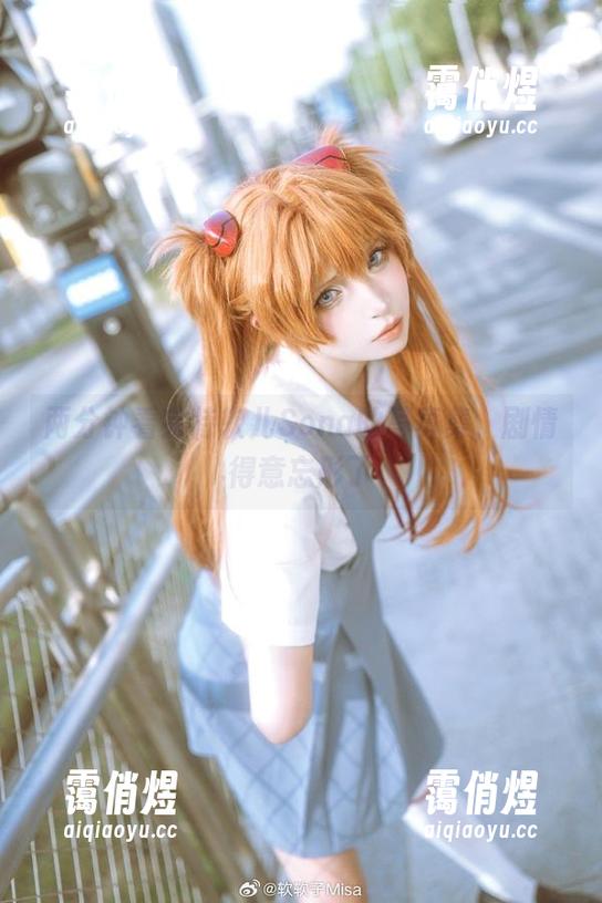 特软儿Sona 两分钟看完特软儿Sona的写真集,剧情得意忘形了