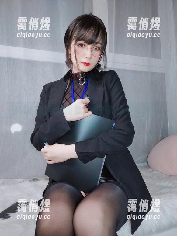 白银81的可爱图集，似乎有点不太正经，嘿嘿