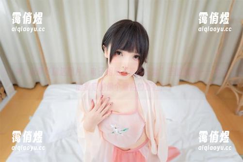 神楽坂真冬 神楽坂真冬精选图片,电子相册“魔法日常”里的发现——今天的我穿的像个煮熟的虾红!