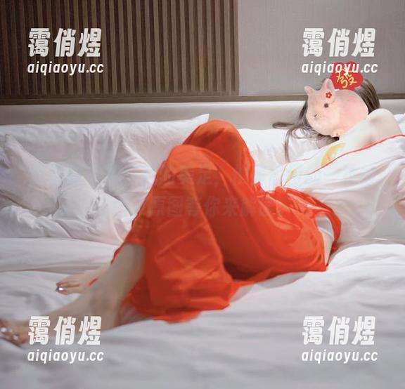 禅院熏 微密圈 - 禅院熏的美足,忙里偷闲的一抹静谧,原图等你来解读。