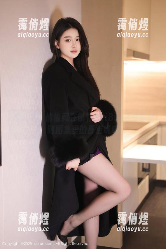 秀人网-凯竹BuiBui 秀人网 - 偷偷藏在凯竹BuiBui的温柔定制图集里的那点呢喃