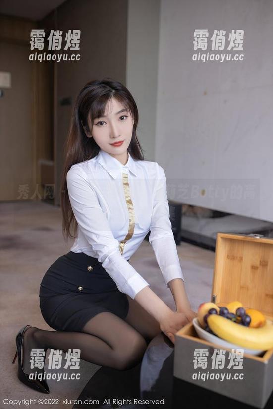 秀人网-徐莉芝Botty 秀人网 - 踱步与梦游:徐莉芝Botty的高跟鞋写真合集