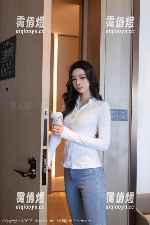 秀人网-清妙 秀人网 - 护士?不,只是清妙展现自己的精选集