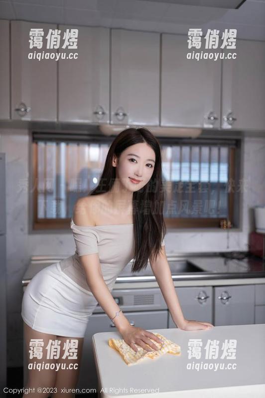 秀人网 - 嘿！王俪丁呀的美足全套，快来下载，给你的屏幕增加点风景吧！