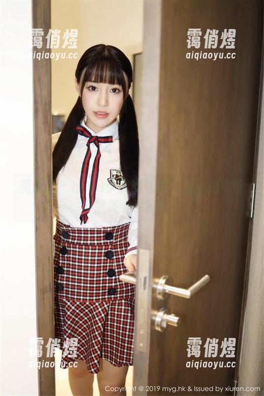 美媛馆-nova李雅 美媛馆 - nova李雅的礼服:无圣光也能散发小宇宙!