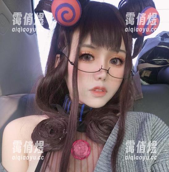 芊川一笑MNK 选一张写真给你,芊川一笑MNK的恶魔姐姐跳出来啦!