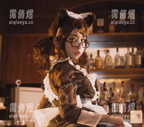 芊川一笑MNK 芊川一笑MNK教你如何挑短裙,下载前必看心得!