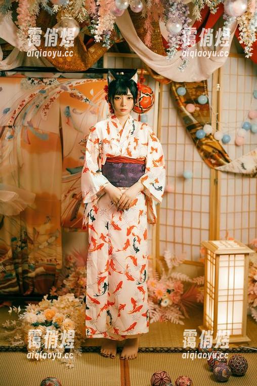 落落Raku 让落落Raku来做你的厨娘:图库下载,不过别指望带回家哦!