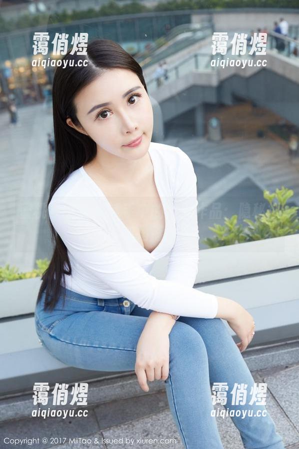 蜜桃社-李颖诗 蜜桃社 - 李颖诗手中的空姐作品:隐秘福利在角落闪耀