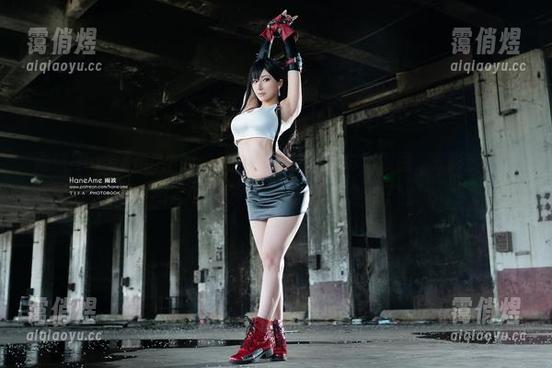 雨波HaneAme 雨波HaneAme拍的“尼尔:机械纪元2B”原图,光影变幻得太妙了,我都快懷疑自己是不是老了吗。